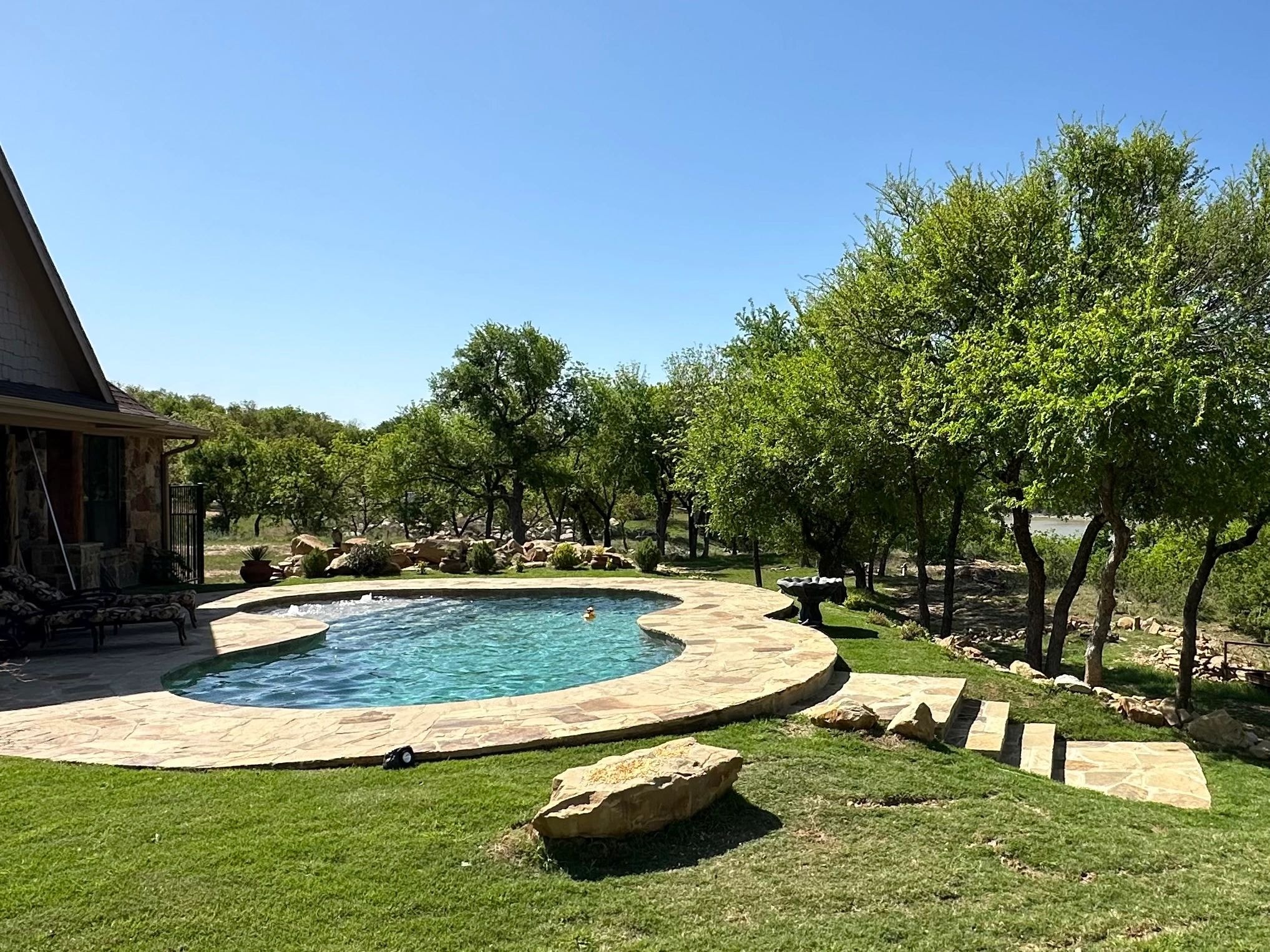 Luxury pool design